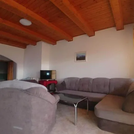 Vitorlás Villa, Emelet Apartman