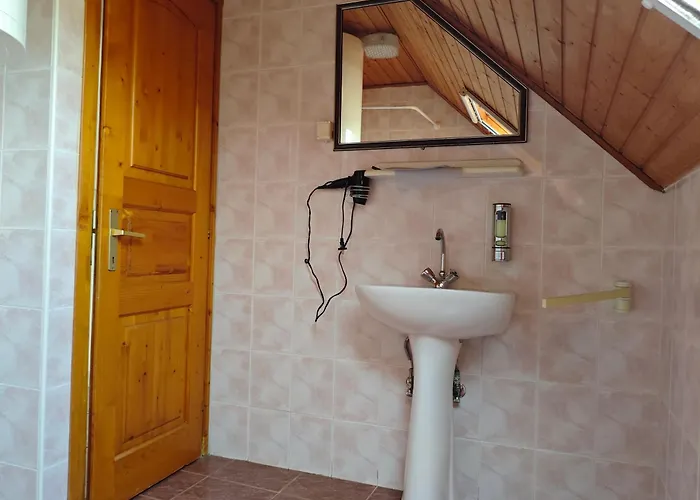 Vitorlas Villa, Emelet Lägenhet